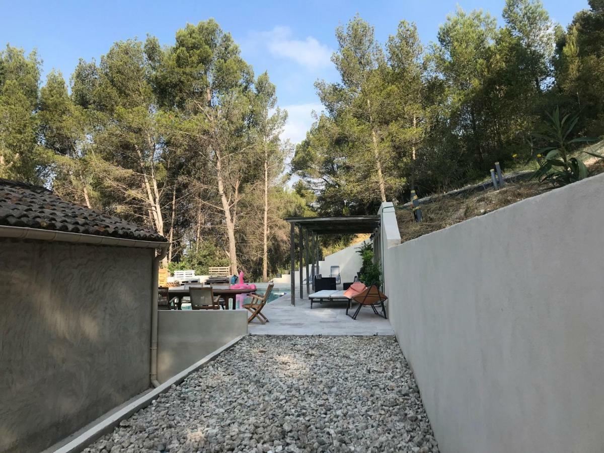 Mas De La Fadeto Acomodação com café da manhã Les Baux-de-Provence Exterior foto