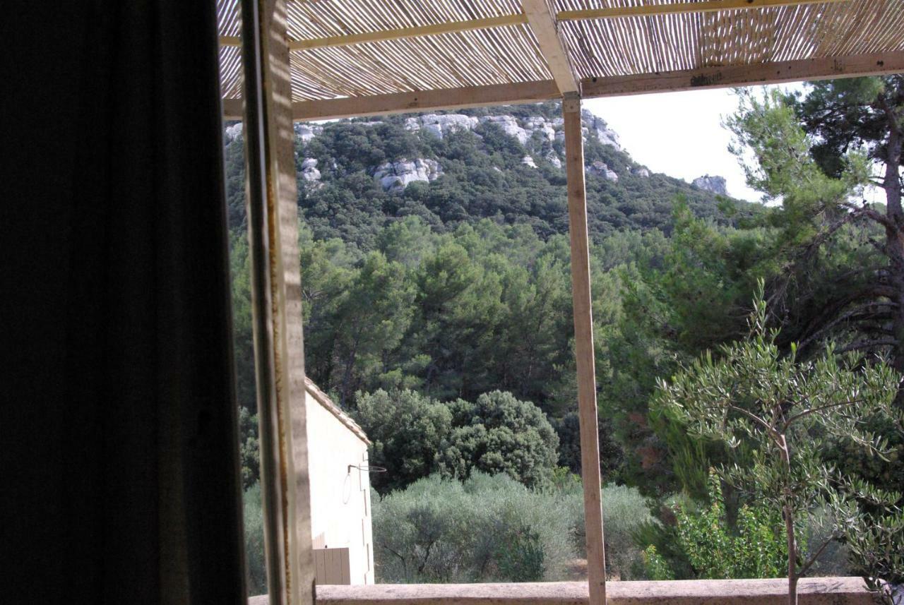 Mas De La Fadeto Acomodação com café da manhã Les Baux-de-Provence Exterior foto
