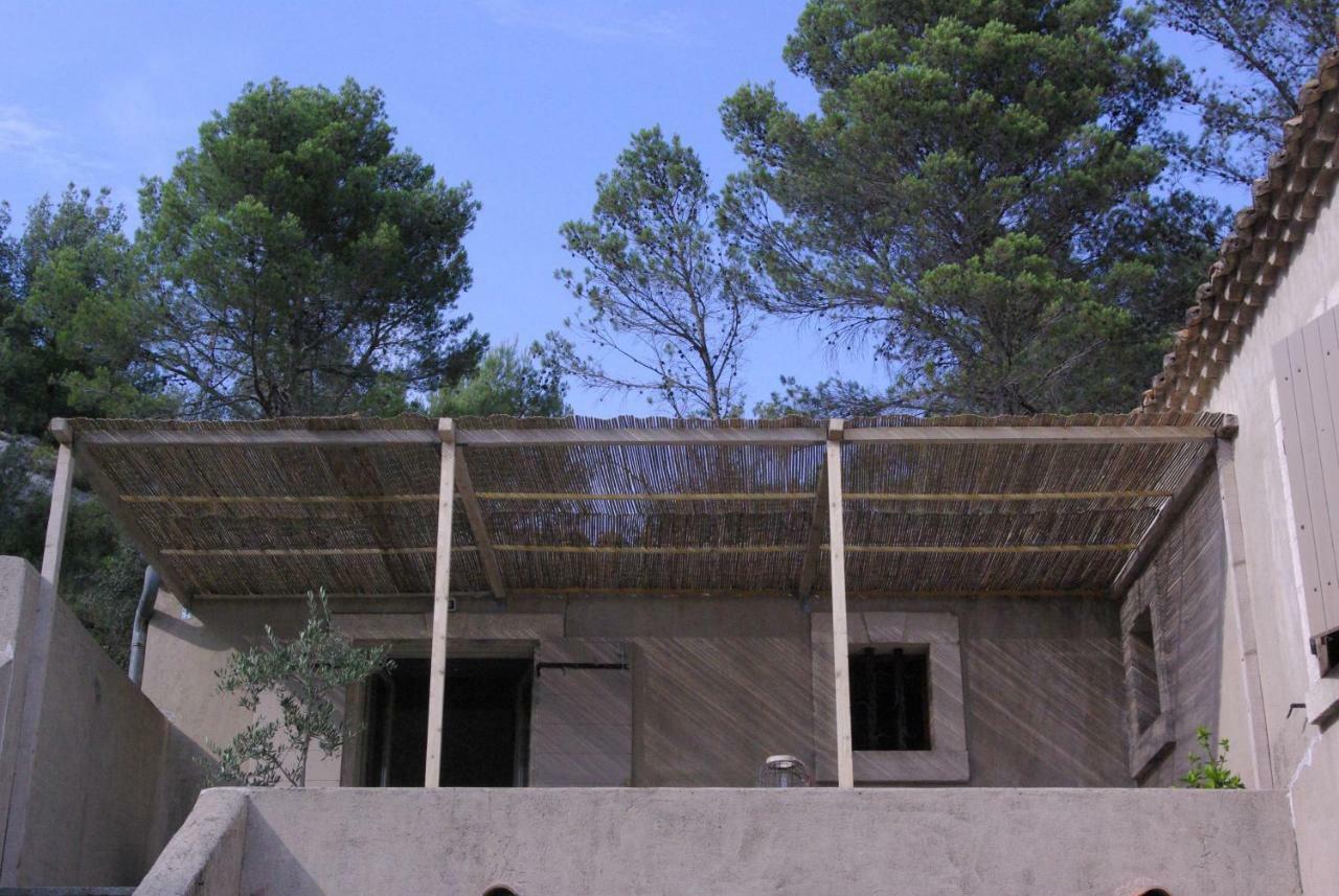 Mas De La Fadeto Acomodação com café da manhã Les Baux-de-Provence Exterior foto