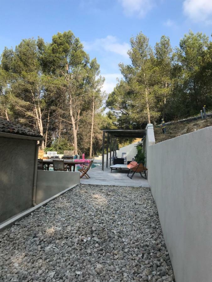 Mas De La Fadeto Acomodação com café da manhã Les Baux-de-Provence Exterior foto